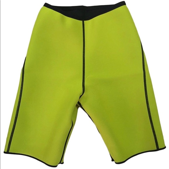 Workout shorts - Picture 2 of 2